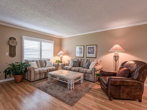 5th image of 5085 1st St NE APT 139