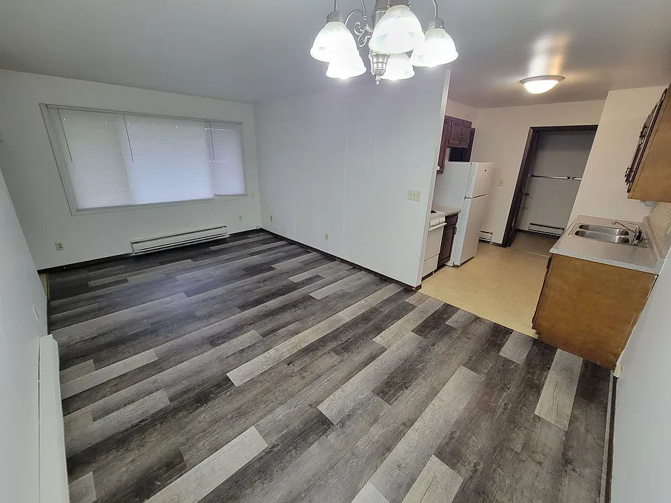 1731 La Crescent St #59