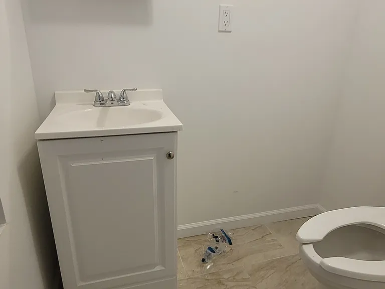 240 E 175th St #3G — Photo 5