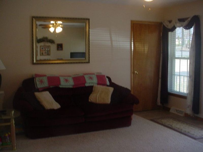 2nd image of 13 MAPLE Street