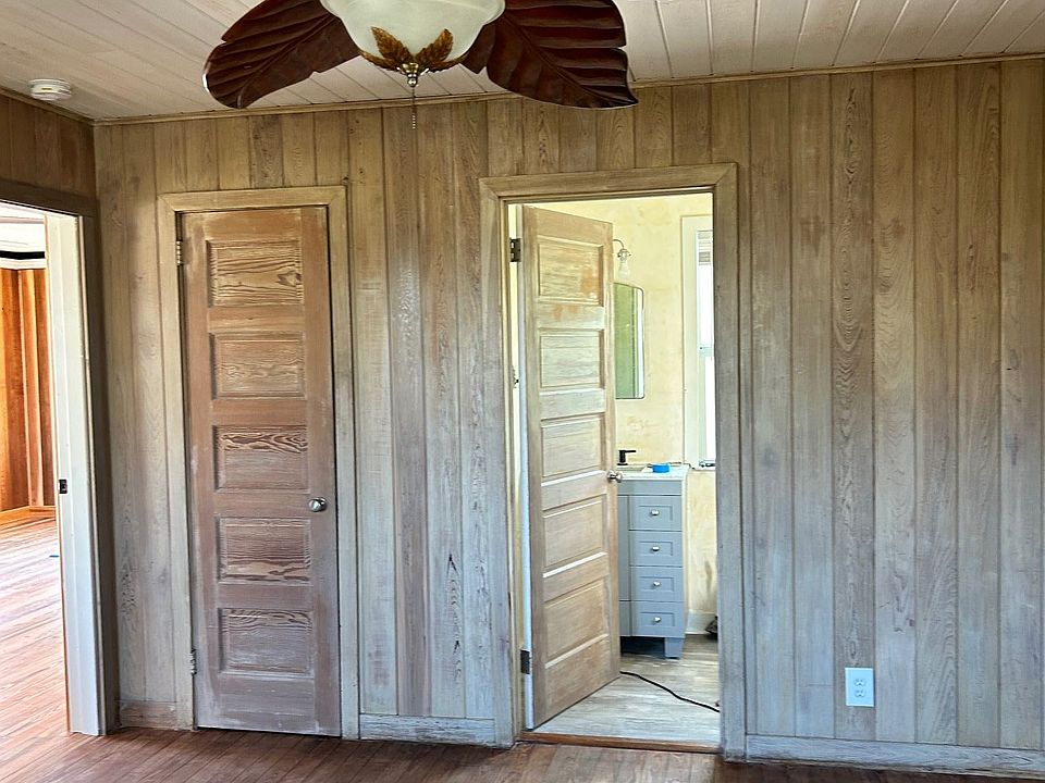 the small door is the walk in closet