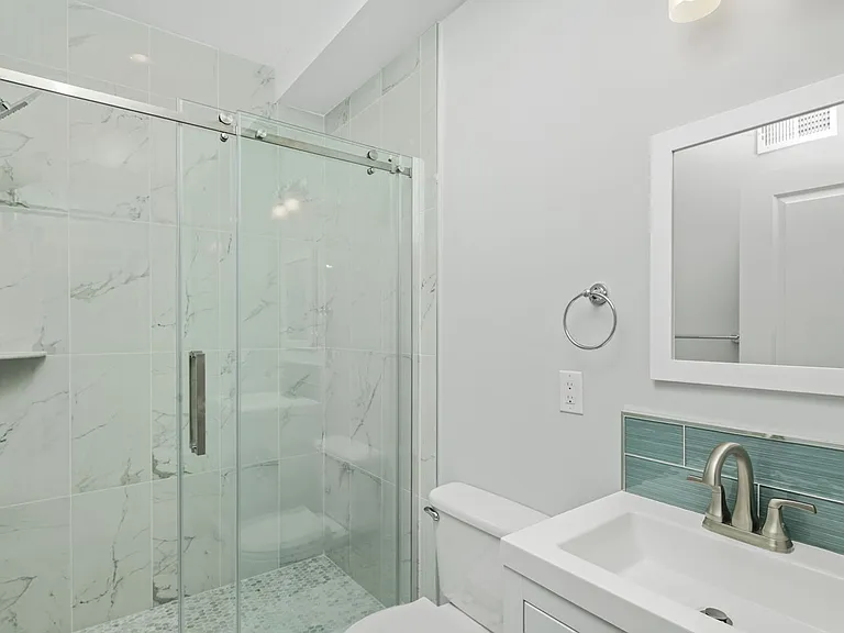 1302 N Marshall St #2 — Photo 37