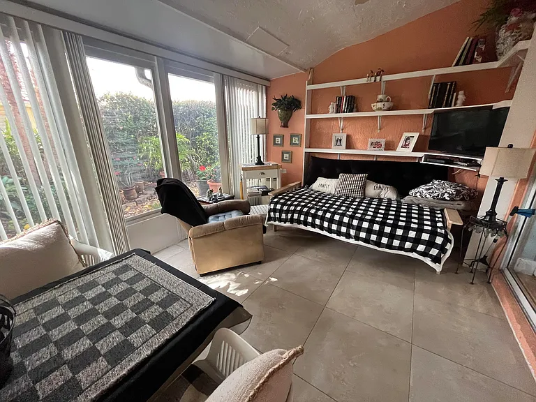 6108 Petunia Rd — Photo 24
