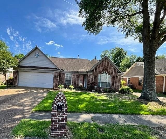 1st image of 7853 Deer Trail Ln