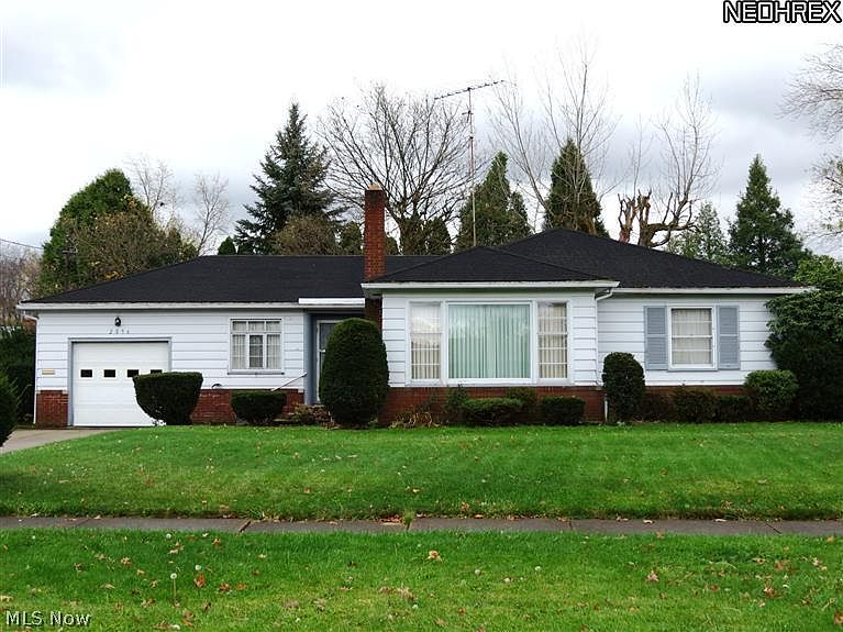1st image of 2096 Guarnieri Dr NE