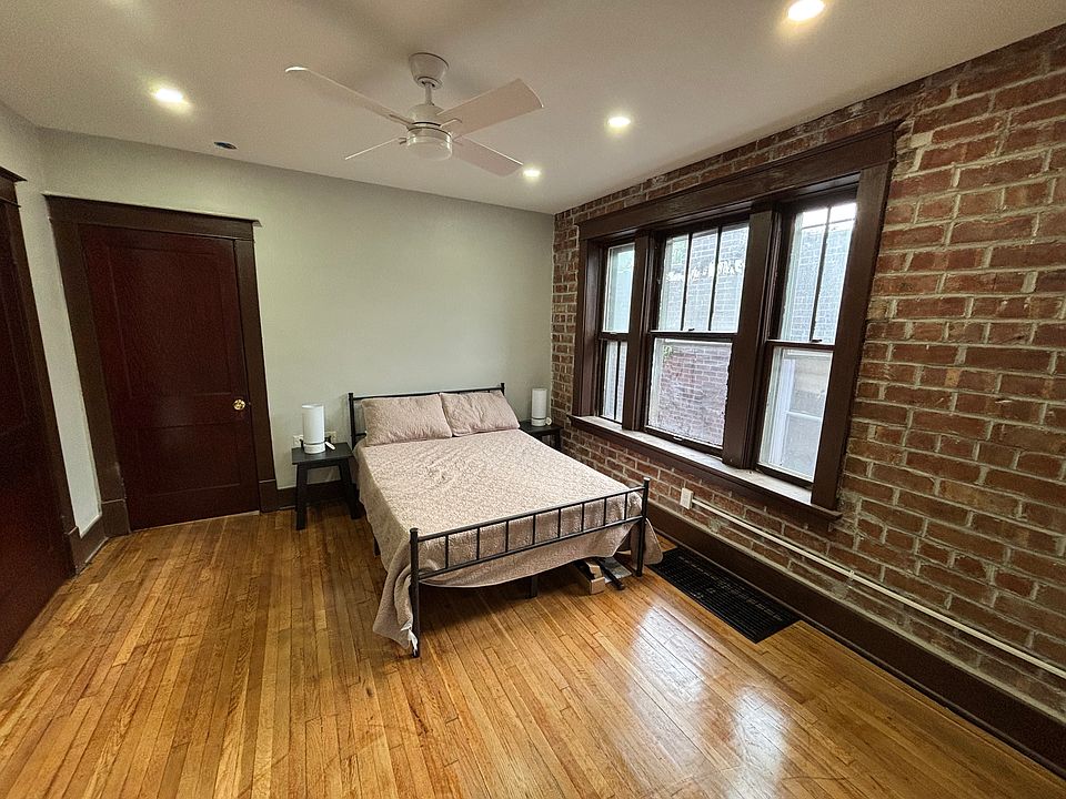 1st image of 3954 Miami St APT 2W