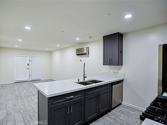 3rd image of 17200 Newhope St APT 123