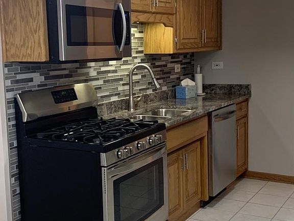 3rd image of 5630 S Narragansett Ave
