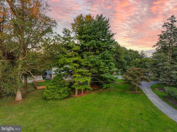 8555 Hill Spring Dr, Lutherville Timonium, MD 21093