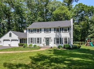 4 Gun Hill Rd, Medfield, MA 02052