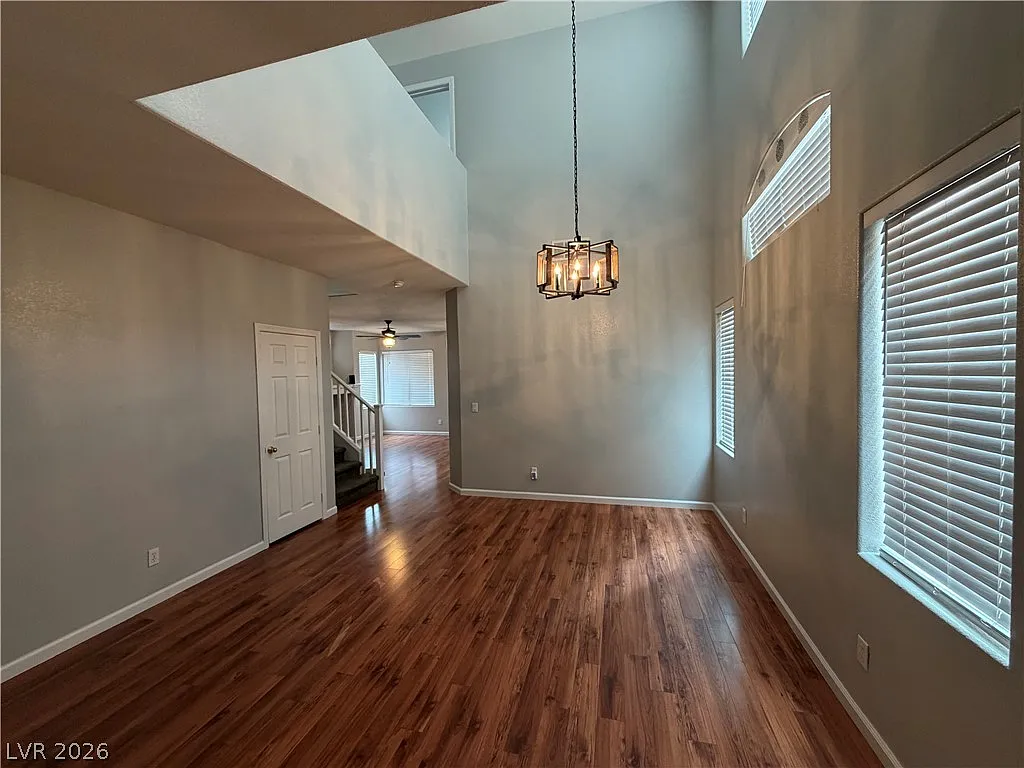 4 bed, 3.0 bath, 1802 sqft, $2,350 — Photo 4