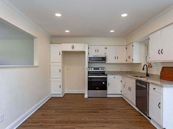 5th image of 1109 Copperwood Dr