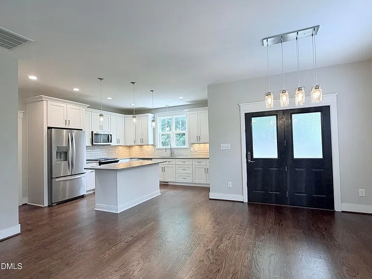 1023 Brighton Rd — Photo 3