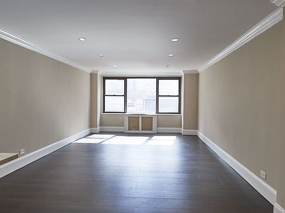 2nd image of 1010 3rd Ave #11K
