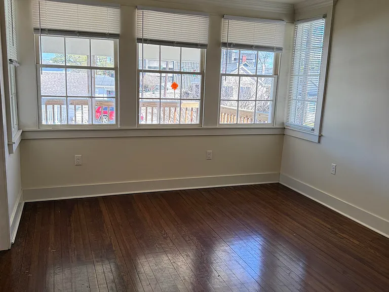 735 School St #A — Photo 5
