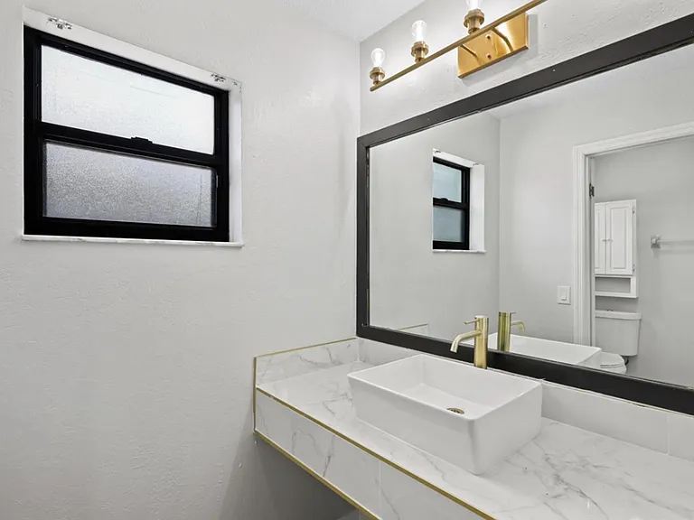 2024 SW Monterrey Ln — Photo 20