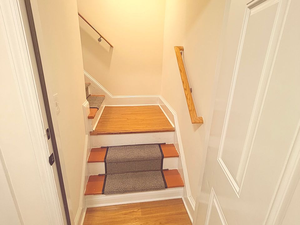 1st image of 5 Lincoln Ave #2
