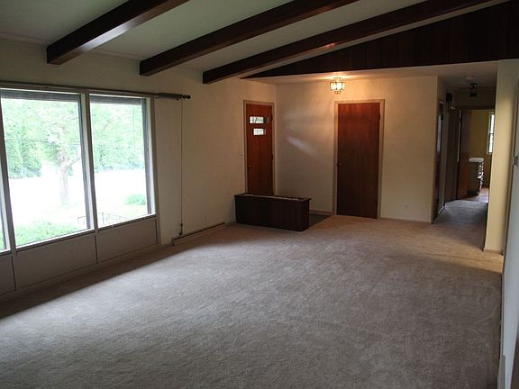 4th image of 3404 Senora Ave SE