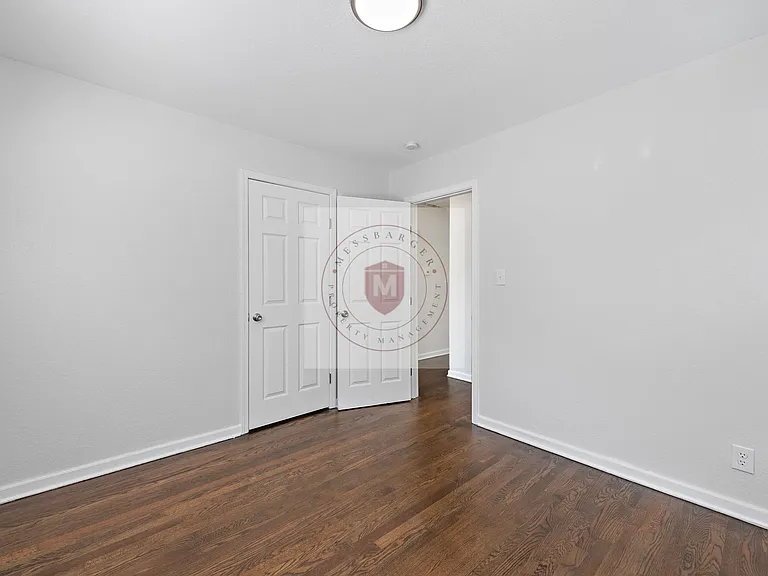 8006 W 85th St — Photo 14
