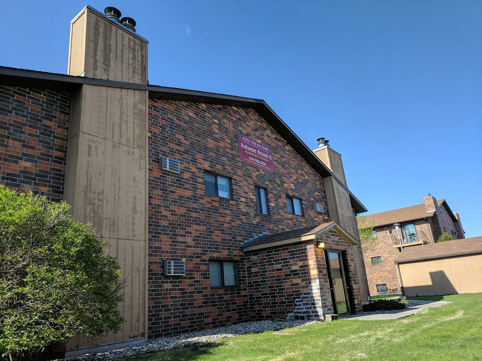 Autumn Brook Apartments — Photo 4