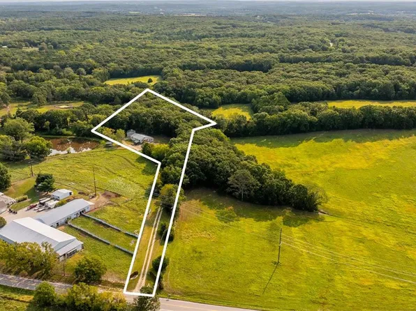 4002 Highway C, Leslie, MO 63056