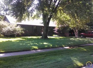 3300 SW Jardine Ct, Topeka, KS 66611