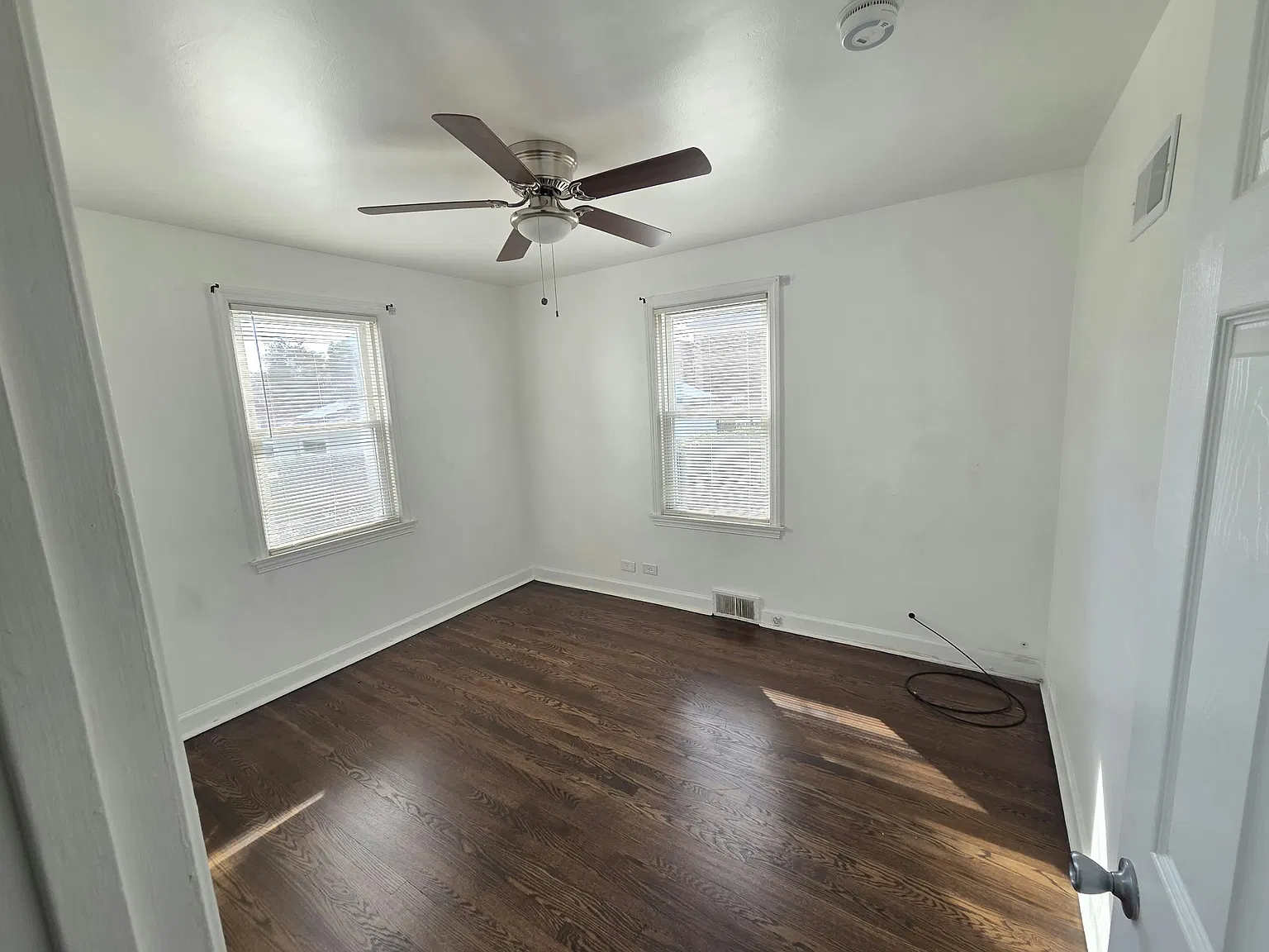 2 bed, 750 sqft, $1,700 — Photo 3