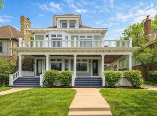2718 East Kenwood BOULEVARD #2, Milwaukee, WI