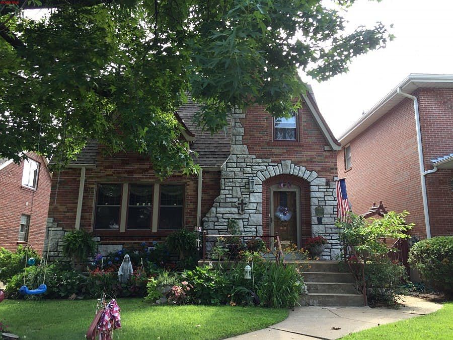 1st image of 2334 Macklind Ave