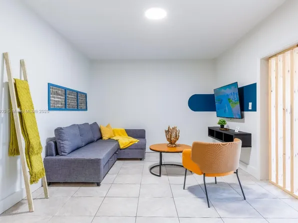 1836 NW 16th Ter, Miami, FL