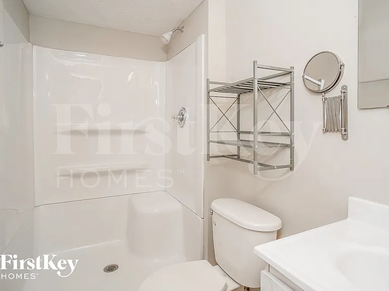 116 Westridge Blvd — Photo 10