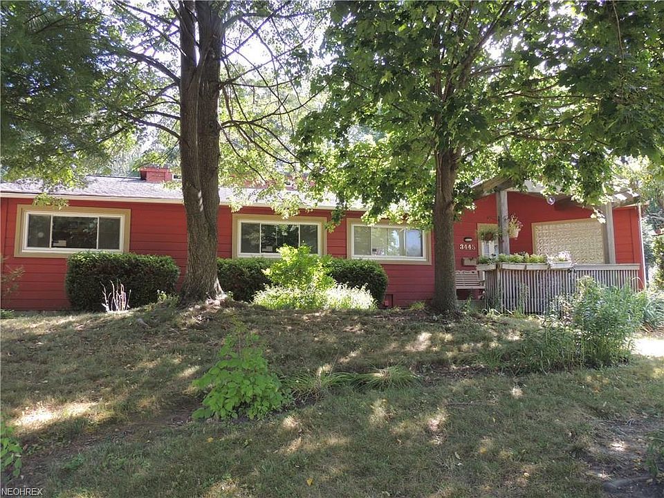 2nd image of 3445 S Smith Rd