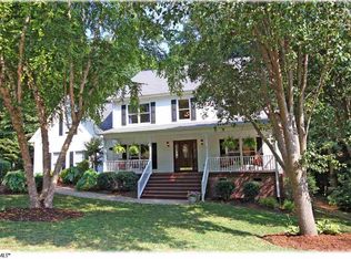 208 Carrick Dr, Simpsonville, SC 29681