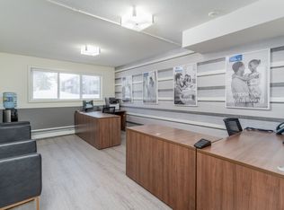 Pinetree Village, Edmonton, AB T5C 1E7