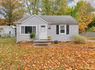 5325 Northlawn Dr, Sterling Heights, MI 48310