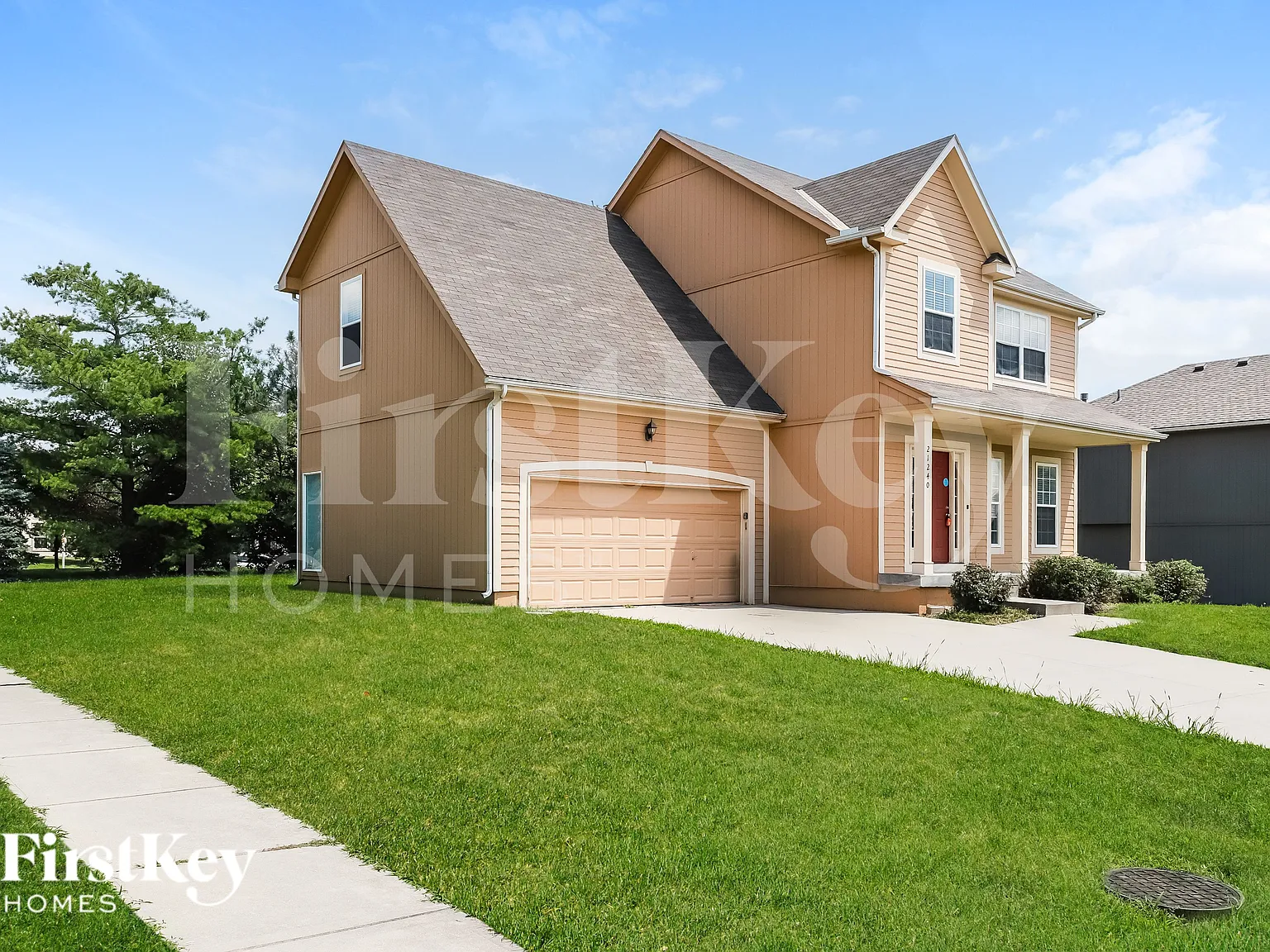 4 bed, 2.0 bath, 1927 sqft, $2,360 — Photo 2
