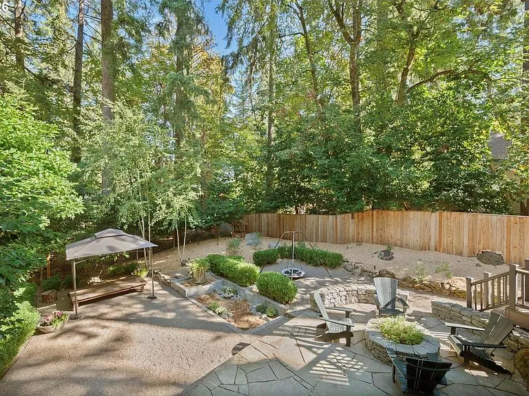 611 Ridgeway Rd — Photo 36