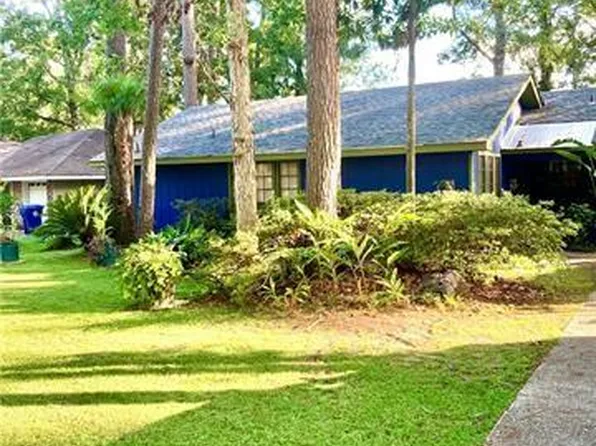 274 Oakwood Dr, Mandeville, LA 70448