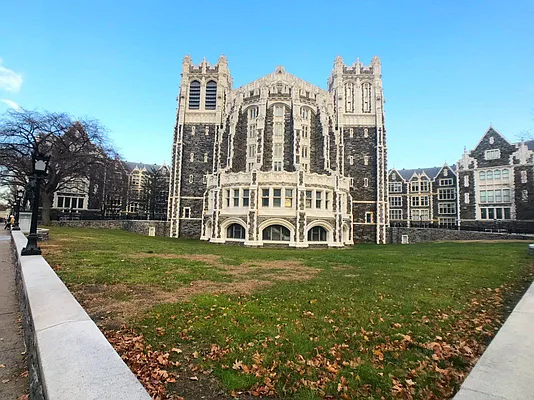 Rented by Bohemia Realty Group | media 33