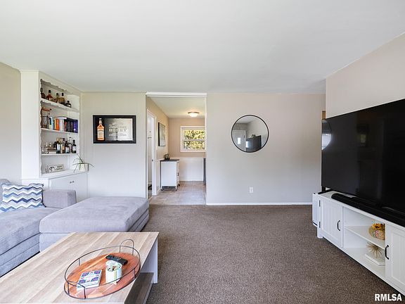 5th image of 5328 N Plaza Dr
