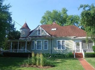 8304 S Main St, Dixon, IL 61021