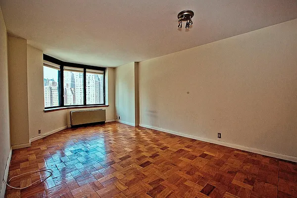 Sold by Keller Williams NYC | media 4