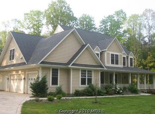 8410 Meadowland Dr, Locust Grove, VA 22508