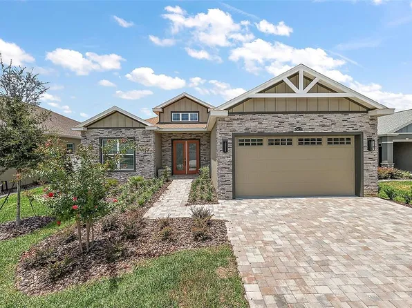 12600 NE 49th Dr, Oxford, FL 34484