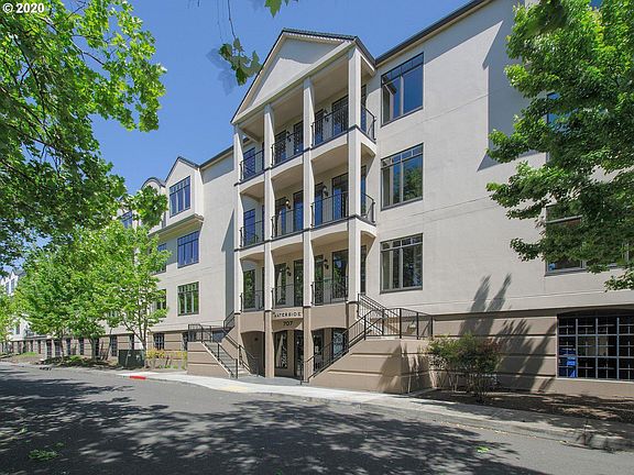 3rd image of 707 N Hayden Island Dr Unit 326