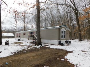 78560 40th St, Decatur, MI 49045