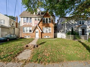 706 Chestnut St #2R, Roselle, NJ 07203