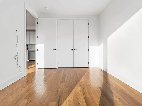 5th image of 3301 Newkirk Ave #3F