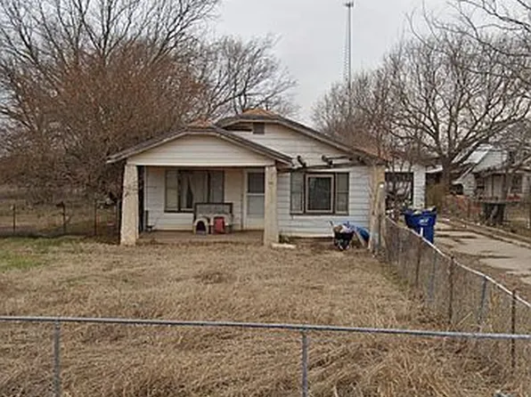 706 S Layton Ave, Earlsboro, OK 74840