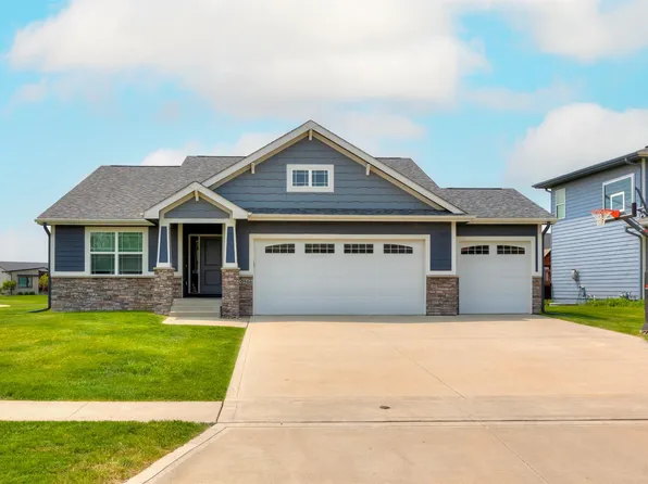 10566 NW 72nd Ln, Johnston, IA 50131